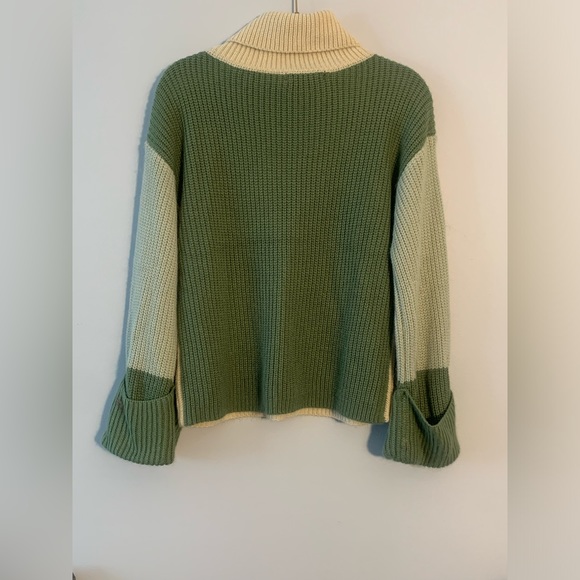 Simplee Oversized Colorblock Sweater Size Medium - Picture 2 of 2